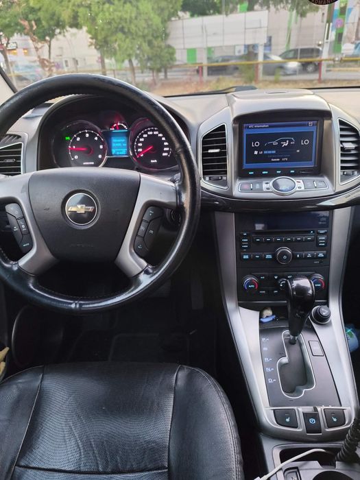 Vând Chevrolet captiva