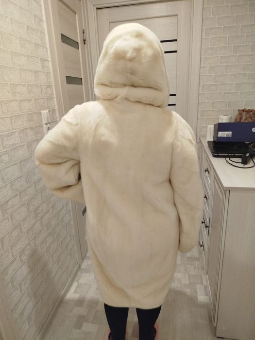 Канадская норка белая