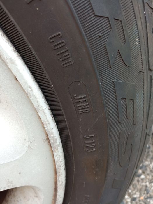 Летни гуми 185/60r15