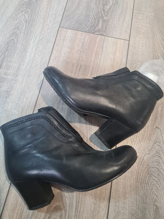 Кожанные ботильоны LEINIDINA/36 размер