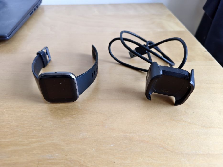 Fitbit Versa 2, nefunctional