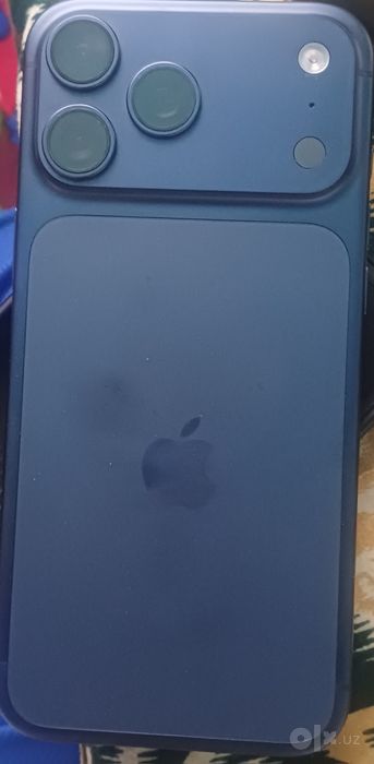 iPhone 17 Pro Max 256GB (LL/A — AQSh) sotiladi.