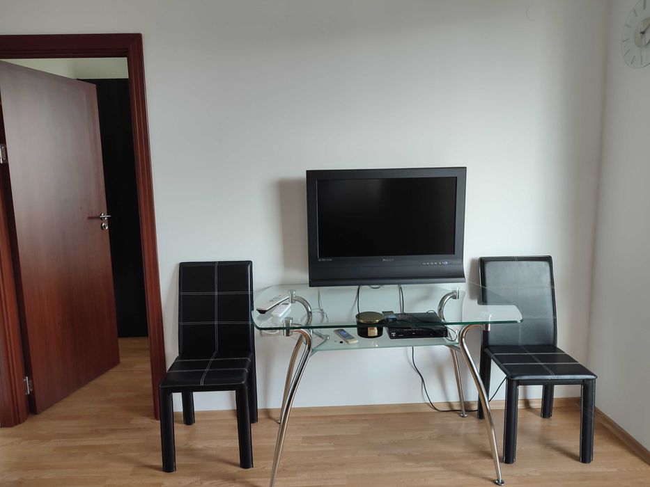 Дава се под наем Двустаен апартамент в Банско - 48 кв.м за 306 € - Снимка #3