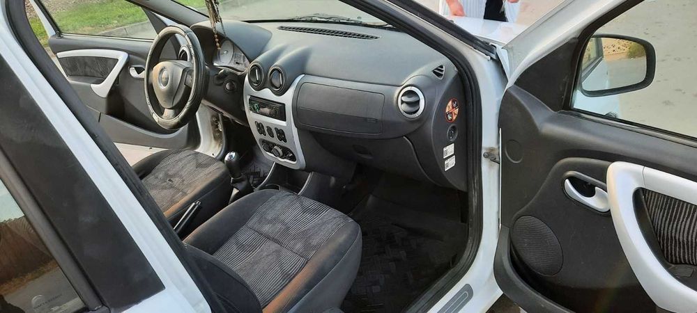 Dacia Logan 1.4 MPI 2011