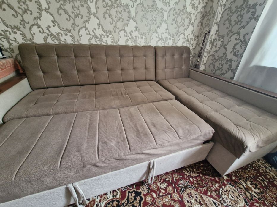 Уголок мебел 2.75метр