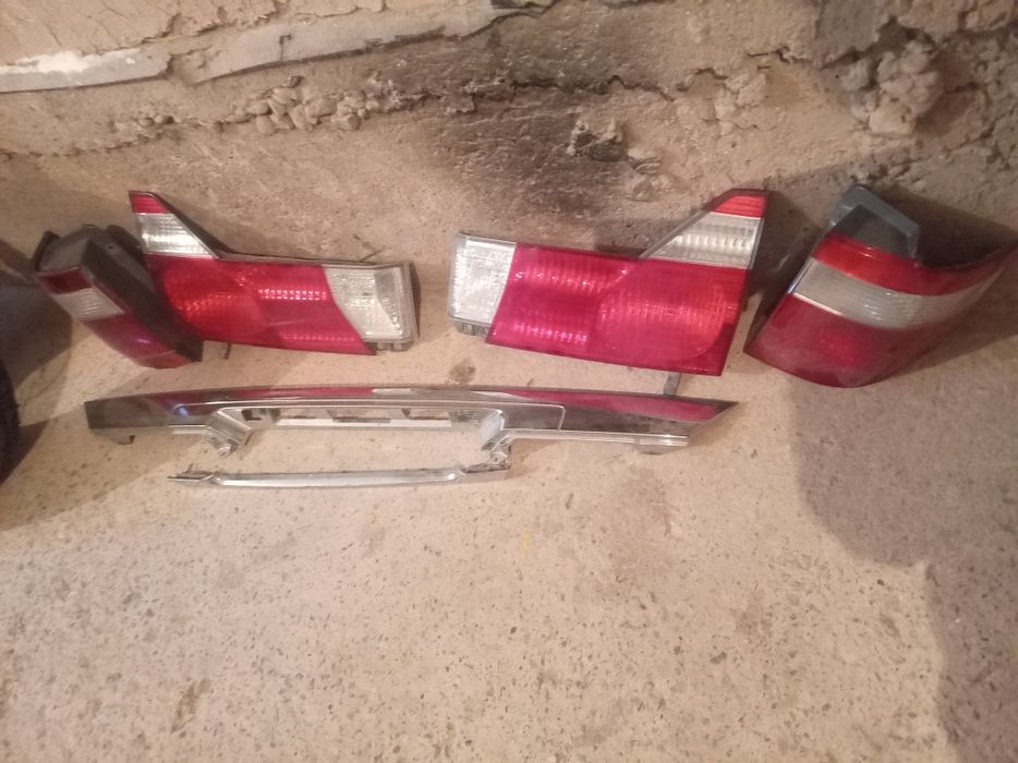 Альфард Задний стоп комплект