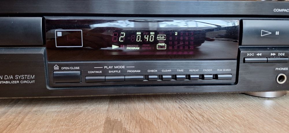 Compact Disc  Player SONY CDP-391