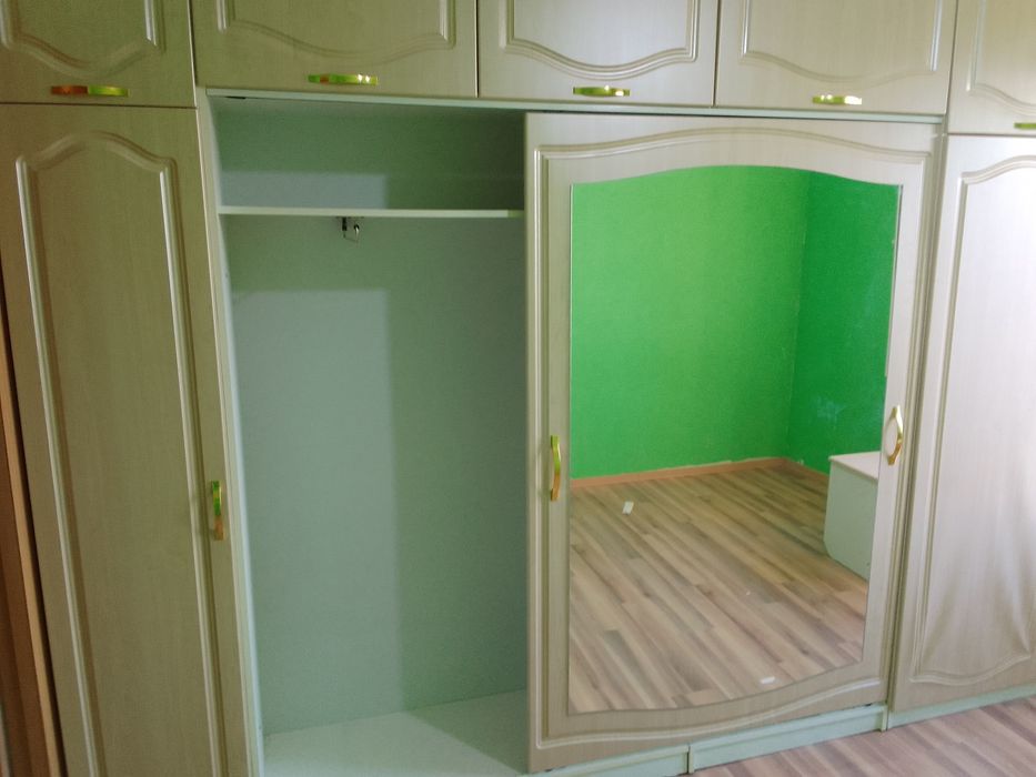 Продам вещевой плательный шкаф