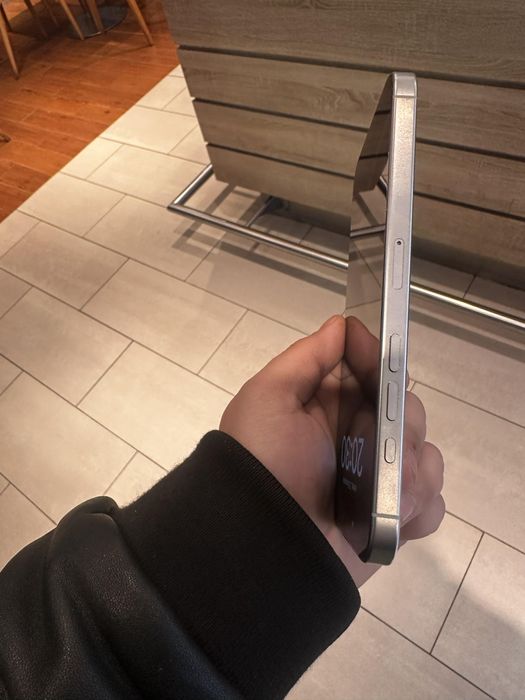 IPHONE 16 pro max  100%