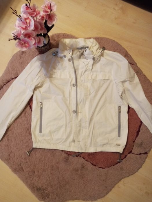 Мъжки ветровки и ризи в много добро състояние хл размер