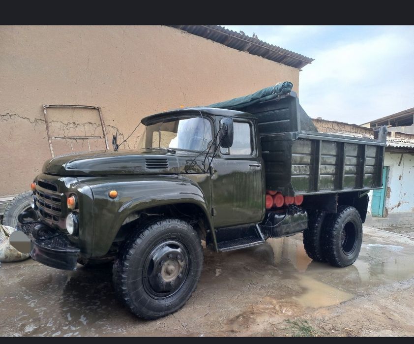 Зил Урал матор сотилади