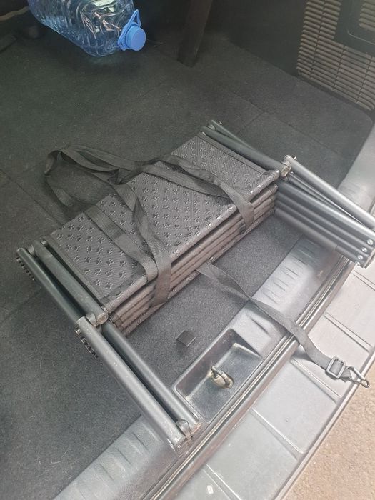 Продам лестницу для собаки