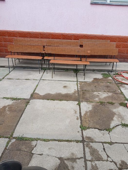 Скамейки 10 штук в хорошем состоянии