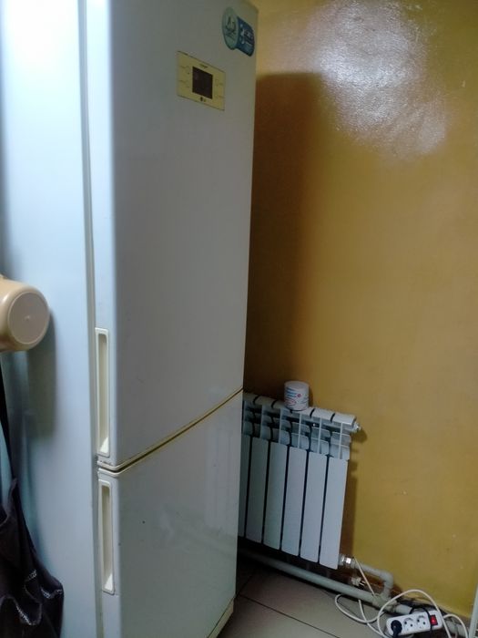 Продам холодильник