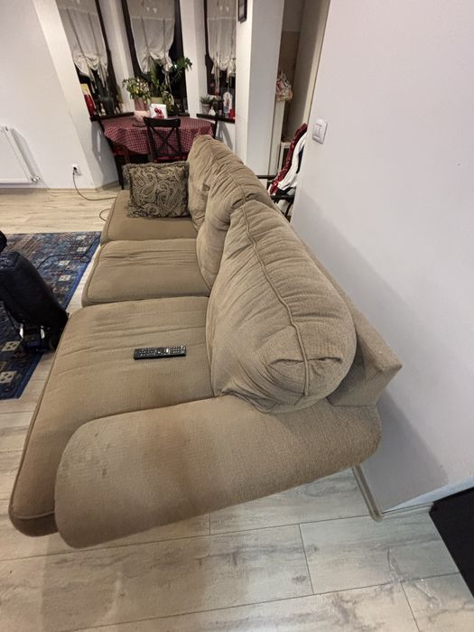 Canapea 3 locuri Mobexpert, foarte comoda, stare buna -pret negociabil