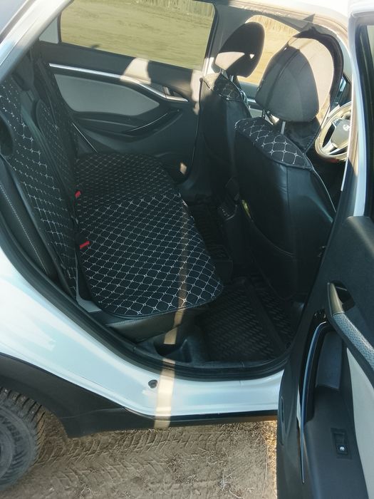 Продам машину. LADA VESTA CROS