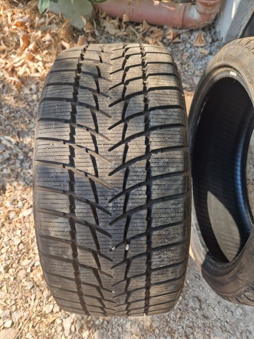 Зимни гуми 225/40/18