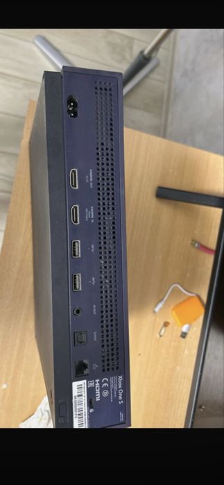 Xbox One S 1Tb+9 jocuri