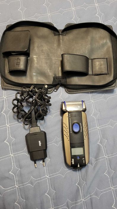 BRAUN 7690 Aparat de Barberit nu se incrca de colectie piese fuctional