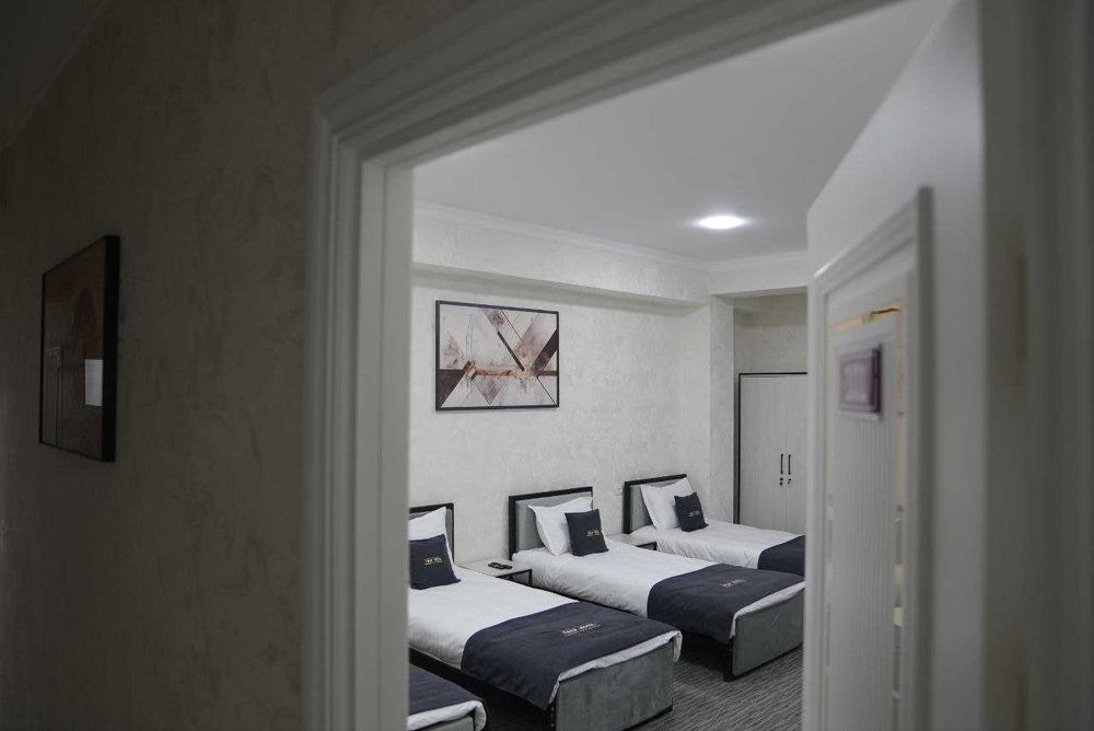 Гостиница на 4-ых