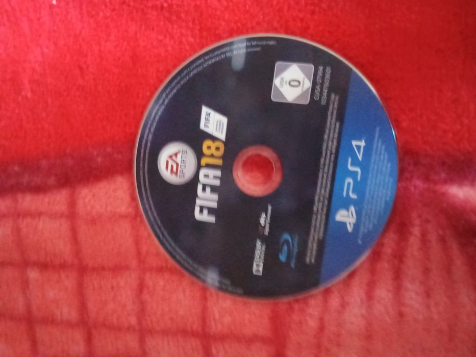 Fifa 18 pentru PS4 este ca nou folosit doar de două ori
