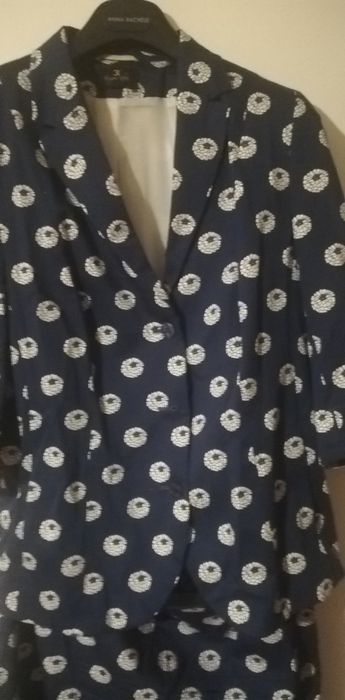 Продам костюм двойку Kalvin Klein