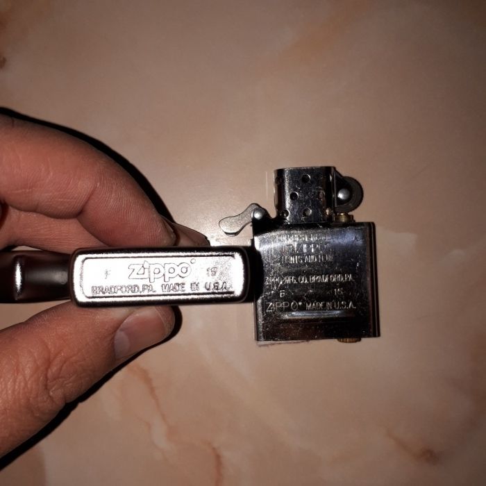 Bricheta Zippo Originala