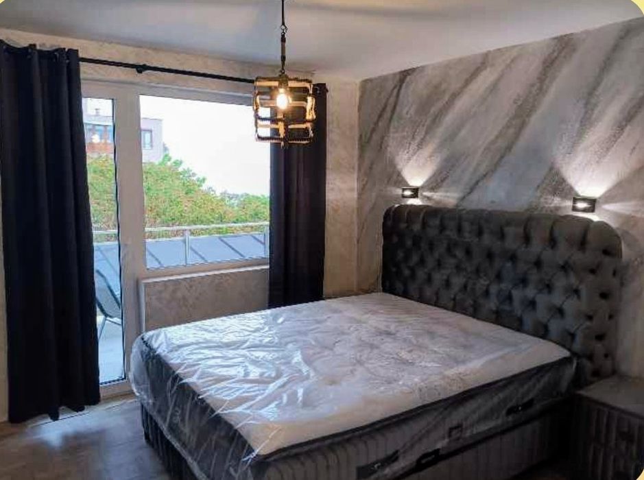 Дава се под наем Тристаен апартамент в Варна, Бриз - 120 кв.м за 918 € - Снимка #14