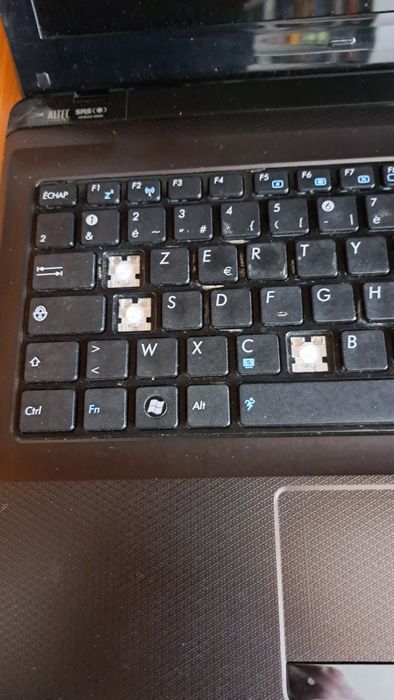 Laptop ASUS K52J cu defecte