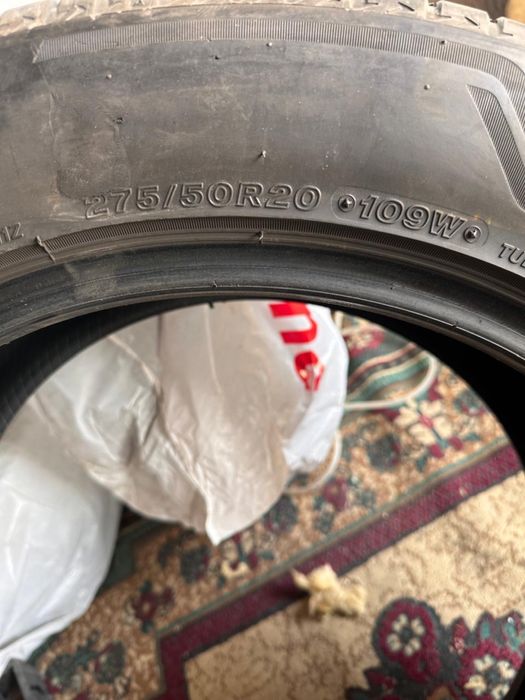 Продам Шины б/у  275/50 R20 109W