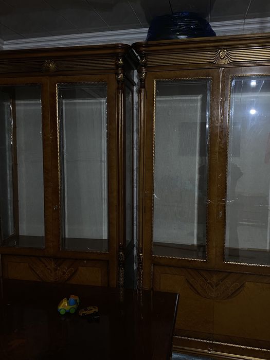 Мебель офисное.