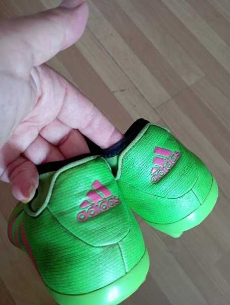 Футболни обувки 38,5