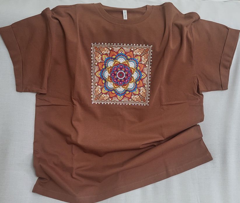 Женские и мужские футболки эксклюзивные