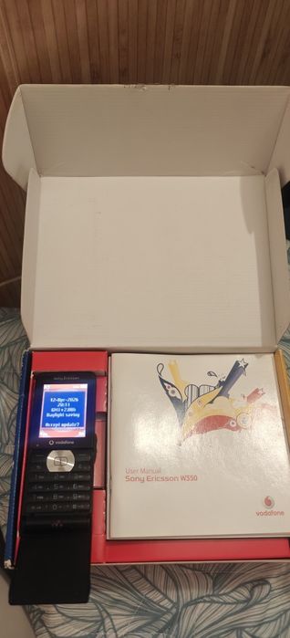 Sony Ericsson W350i la cutie