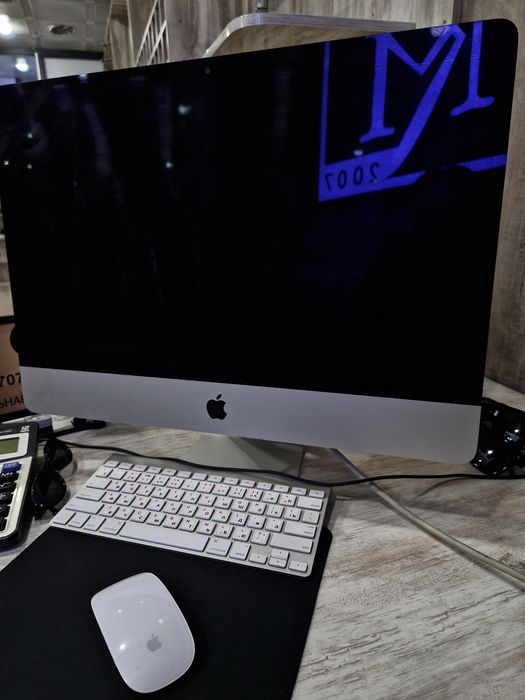 Прдам Apple Mac 21.5