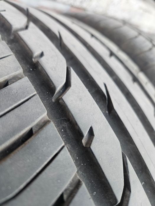 Continental 235/55/17 DOT 24 . В ОТЛИЧНО СЪСТОЯНИЕ !
