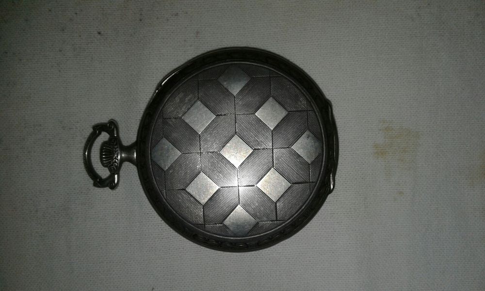 Карманные часы DOXA