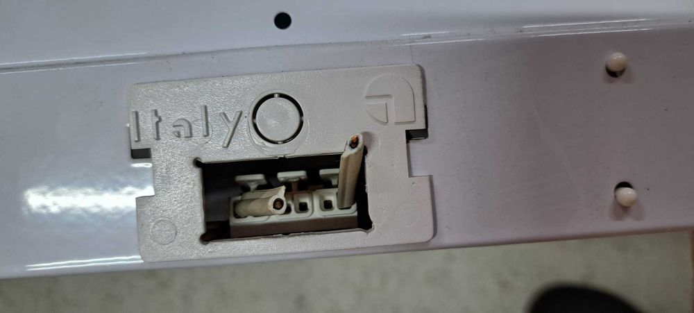 Луминисцентни Тела Лампи Пури Окачен Таван 60х60