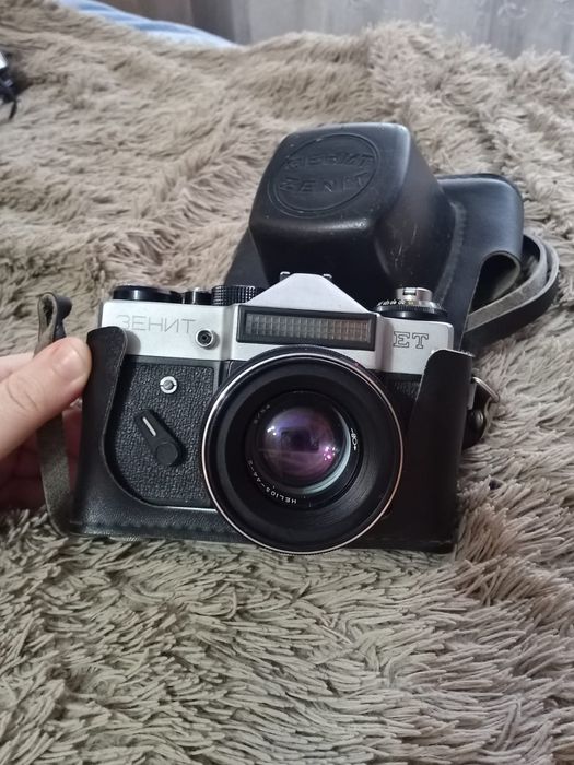 Продам фотоаппарат зенит ет