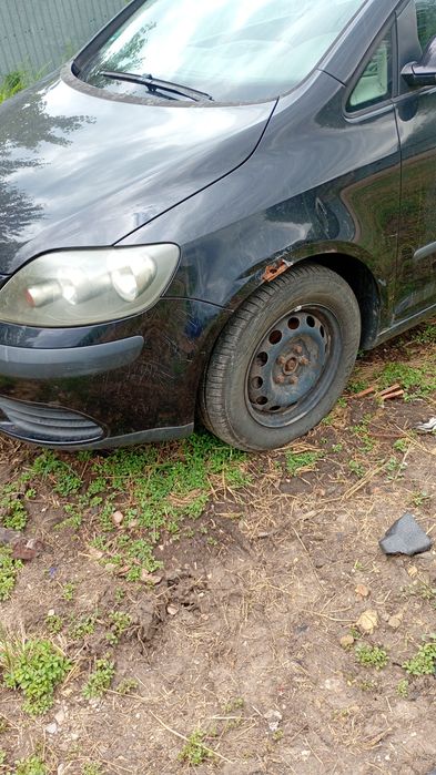 Dezmembrez Golf V plus