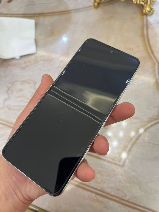 Samsung Galaxy Z Flip 5