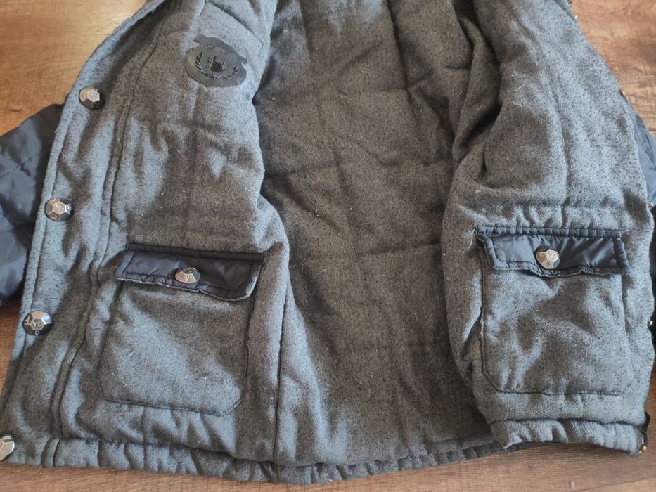 Продам куртку зимнюю для мальчика