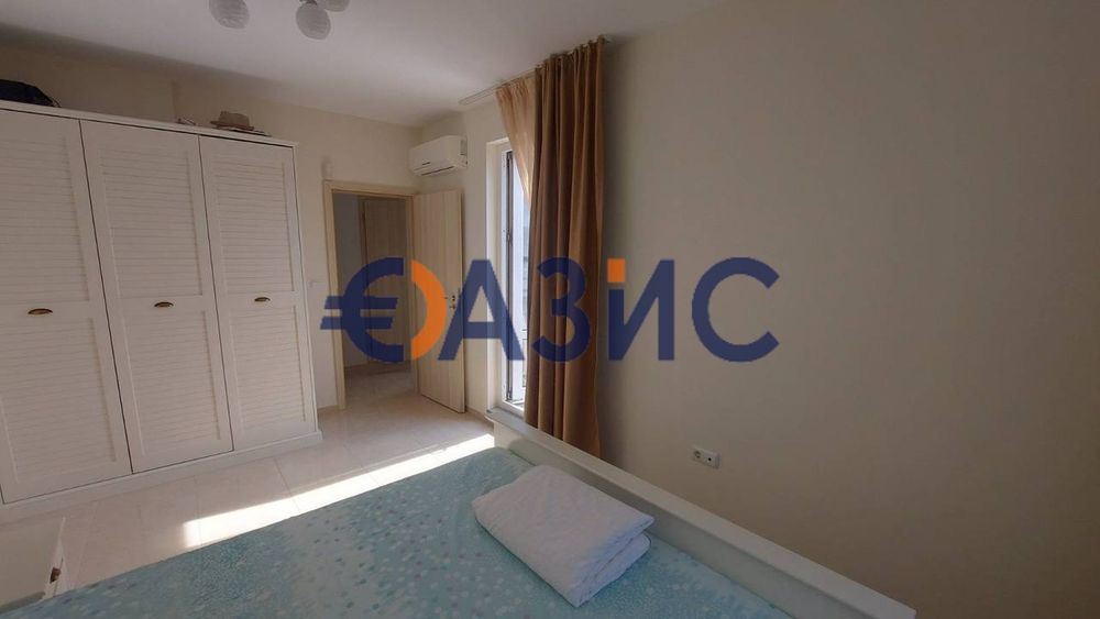 Тристаен апартамент в комплекс Golden Sea View, 96 кв.м., Поморие,