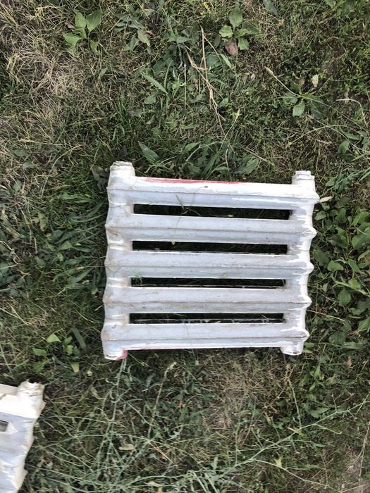 Продам чугунные батереи для отопления