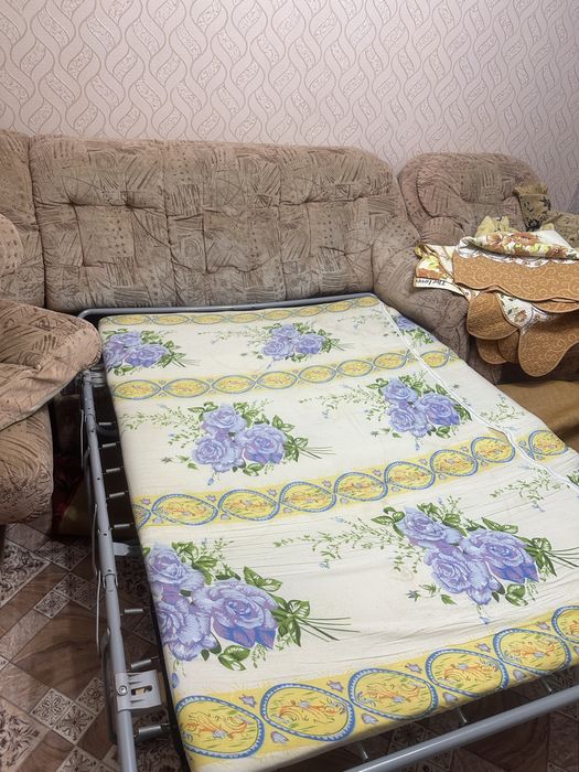 Продается диван + кресло