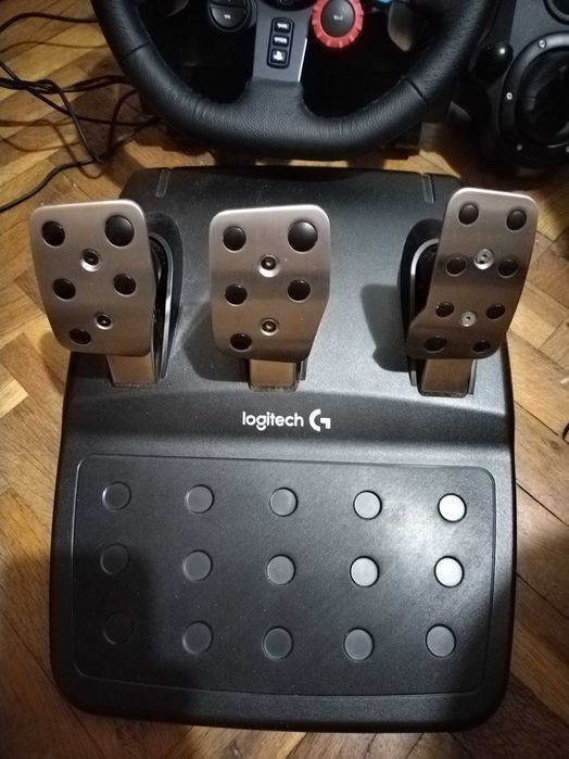Волан с педали logitech g29 + скоростен лост
