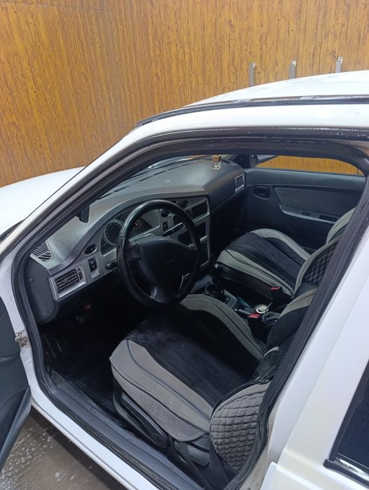 Продам нексия  ..