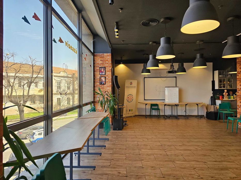 Oportunitate nouă – Spațiu birouri 110 mp, Crișul Shopping Center