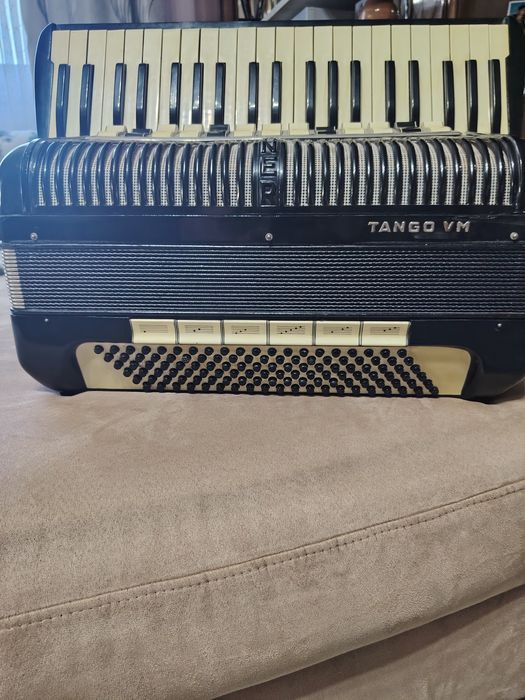 Acordeon Hohner Tango V M
