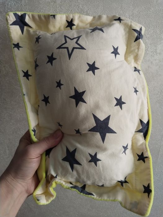 Продам детскую подушку в коляску!